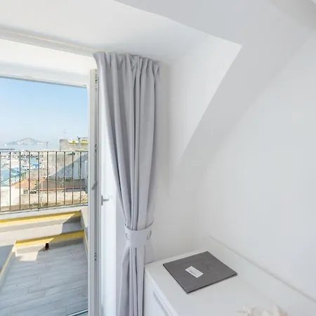 Alojamento de Acomodação e Pequeno-almoço Vento Di Mare 4*