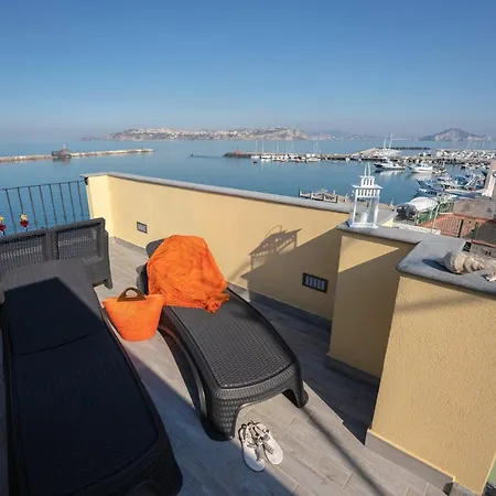 Vento Di Mare Alojamento de Acomodação e Pequeno-almoço Procida