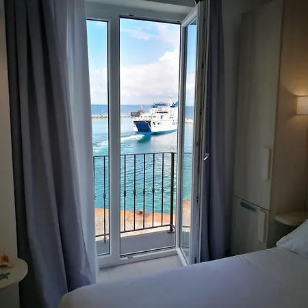 Alojamento de Acomodação e Pequeno-almoço Vento Di Mare Procida