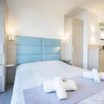 לינה וארוחת בוקר Vento Di Mare פרוסידה