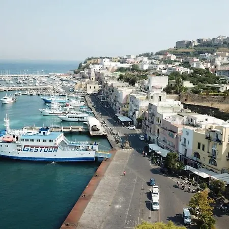 Vento Di Mare Bed and breakfast 4*